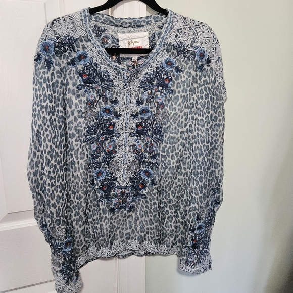 Johnny Was Tops - This is a Johnny Was Biya embroidered silk blouse in a blue and gray leopard XXL